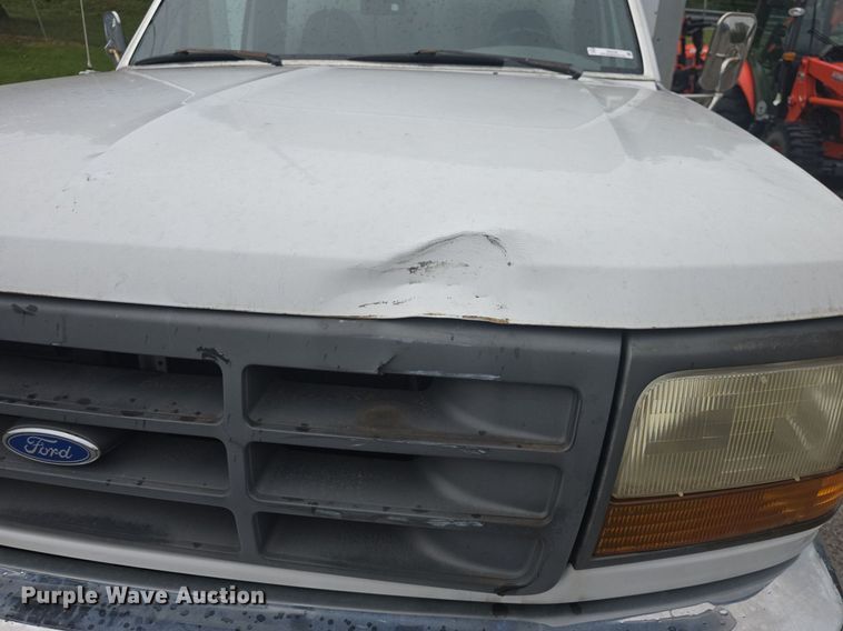 image for item EK2194 1997 Ford F450 Super Duty  box truck