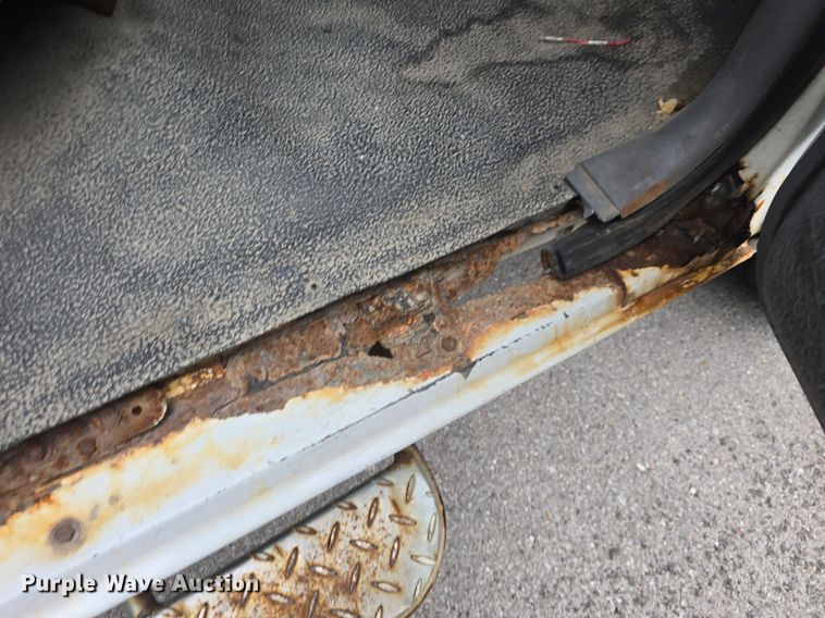 image for item EK2194 1997 Ford F450 Super Duty  box truck