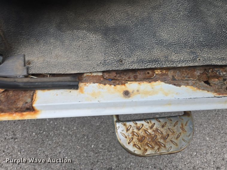 image for item EK2194 1997 Ford F450 Super Duty  box truck