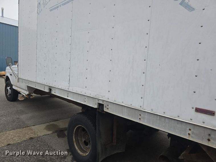 image for item EK2194 1997 Ford F450 Super Duty  box truck