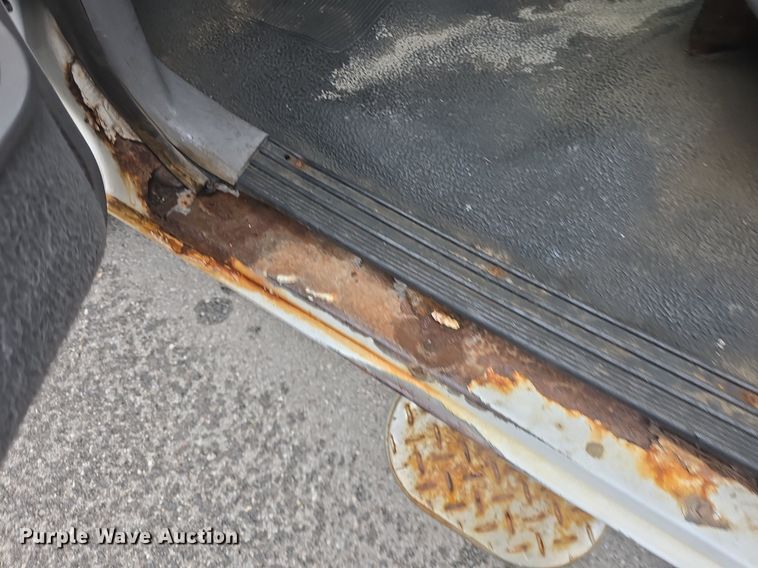 image for item EK2194 1997 Ford F450 Super Duty  box truck