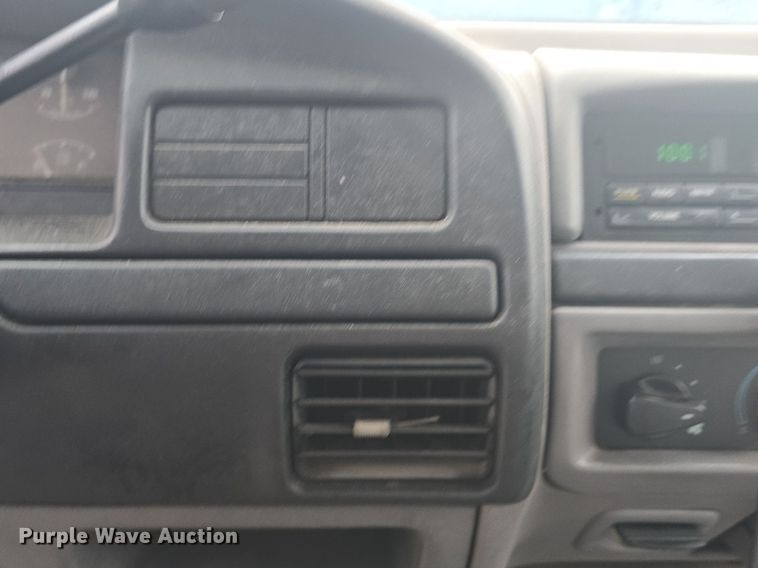 image for item EK2194 1997 Ford F450 Super Duty  box truck