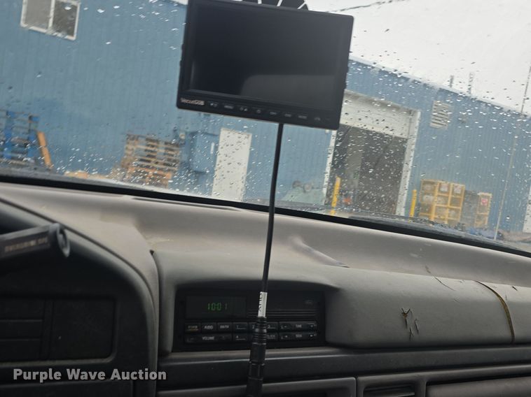 image for item EK2194 1997 Ford F450 Super Duty  box truck