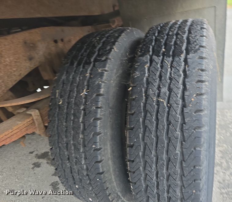 image for item EK2194 1997 Ford F450 Super Duty  box truck