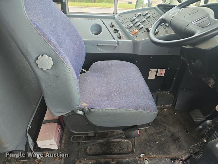 image for item EK2197 2012 IC PB10500 school bus