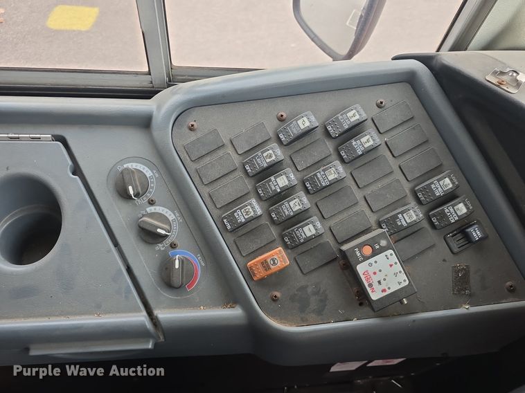 image for item EK2197 2012 IC PB10500 school bus