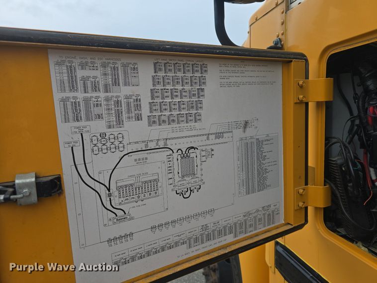 image for item EK2198 2012 IC PB10500 school bus