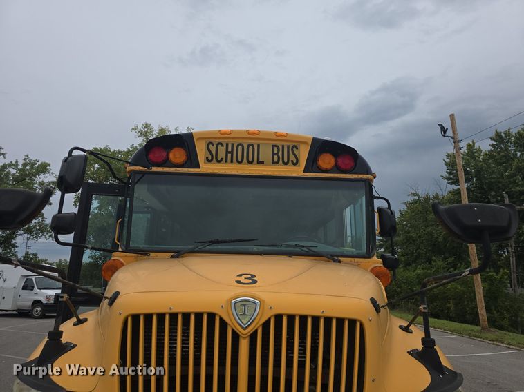 image for item EK2198 2012 IC PB10500 school bus