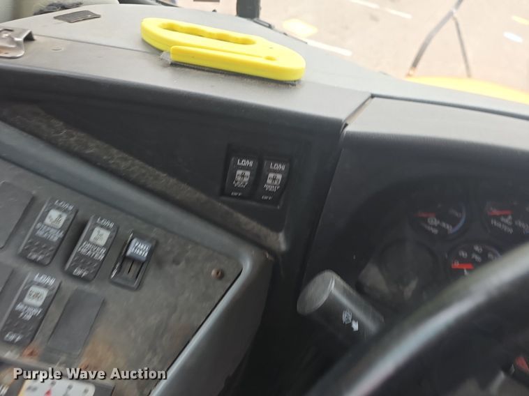 image for item EK2198 2012 IC PB10500 school bus