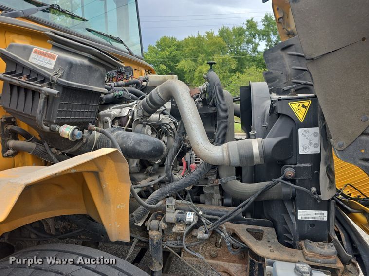 image for item EK2198 2012 IC PB10500 school bus