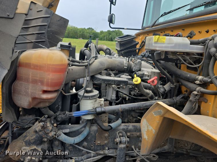 image for item EK2198 2012 IC PB10500 school bus