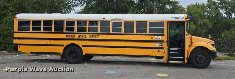 image for item EK2199 2013 IC PB10500 school bus