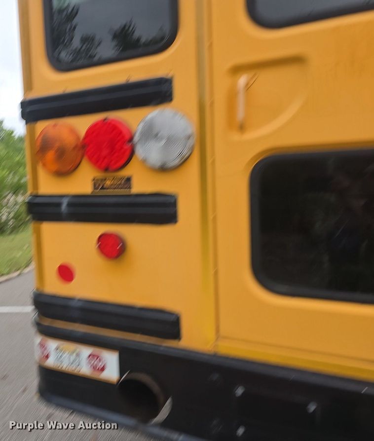 image for item EK2199 2013 IC PB10500 school bus