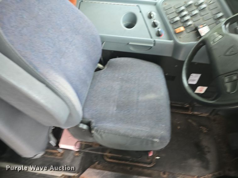 image for item EK2199 2013 IC PB10500 school bus