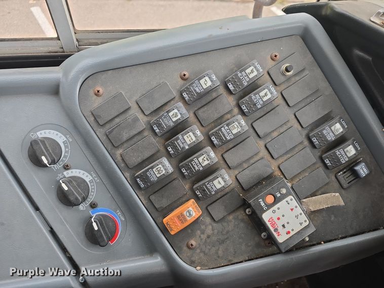 image for item EK2199 2013 IC PB10500 school bus