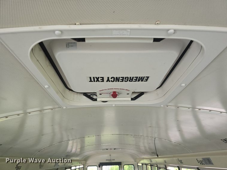 image for item EK2199 2013 IC PB10500 school bus