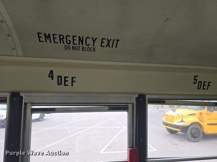 image for item EK2199 2013 IC PB10500 school bus