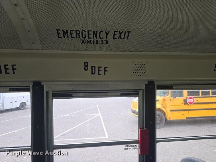 image for item EK2199 2013 IC PB10500 school bus