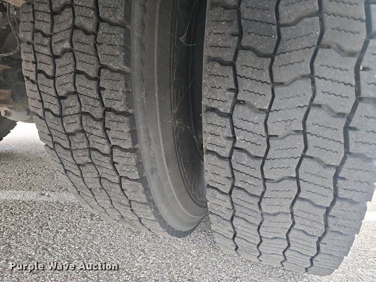 image for item EK2199 2013 IC PB10500 school bus