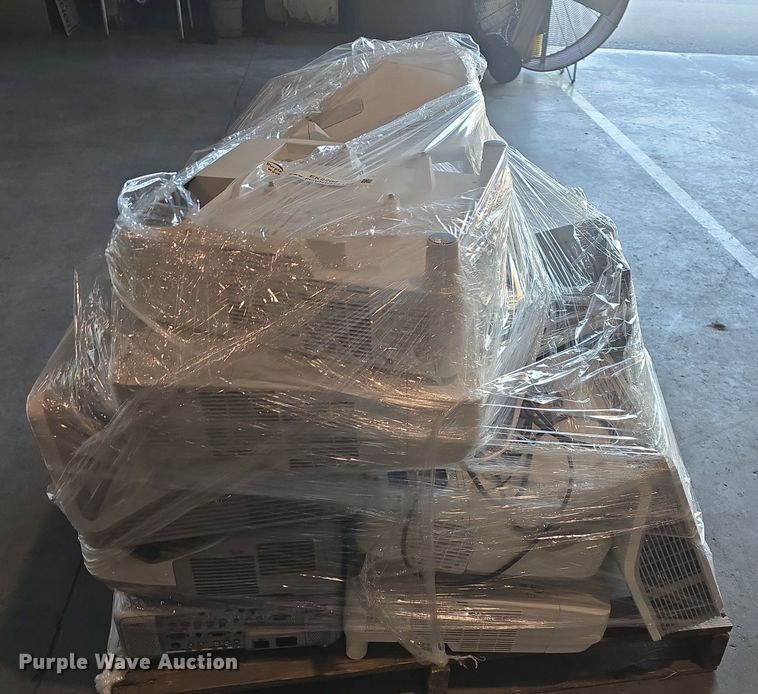 image for item EK2200 Approximately 20 projectors 
