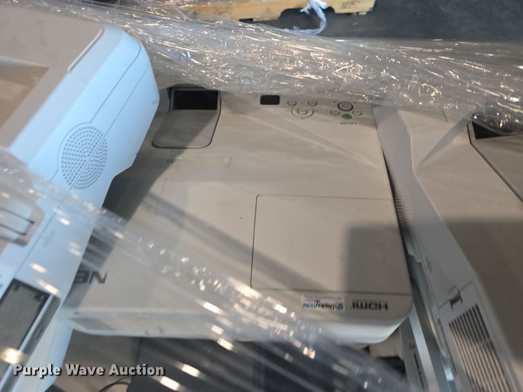 image for item EK2200 Approximately 20 projectors 