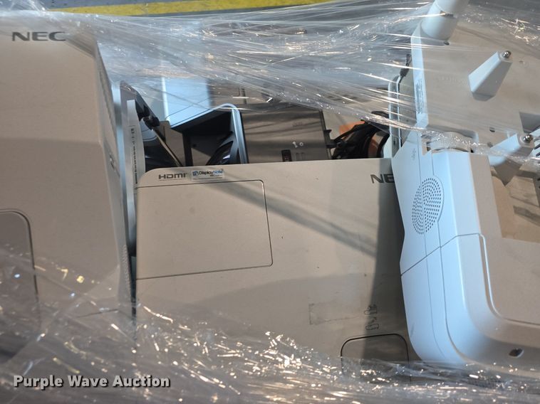 image for item EK2200 Approximately 20 projectors 