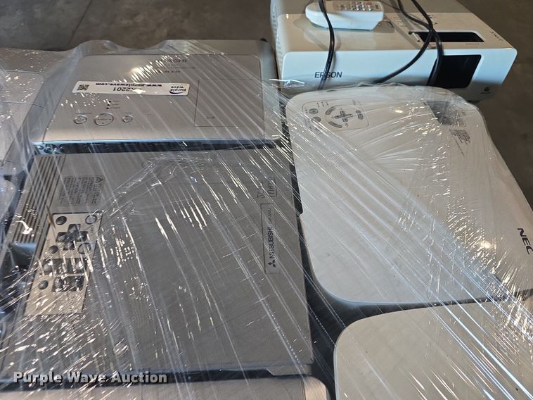 image for item EK2201 Approximately 110 projectors