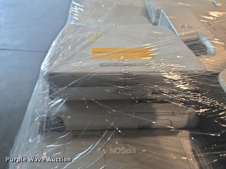 image for item EK2201 Approximately 110 projectors