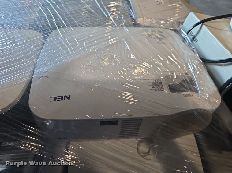 image for item EK2201 Approximately 110 projectors