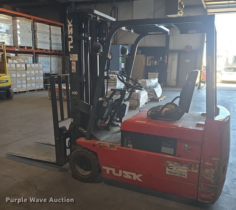 image for item EK2223 Tusk 400MBS-3 forklift