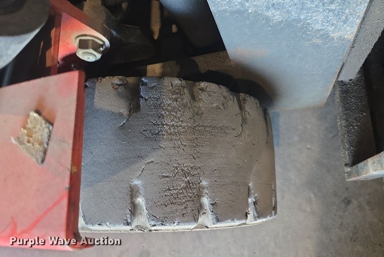 image for item EK2223 Tusk 400MBS-3 forklift