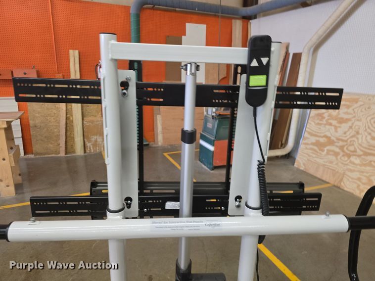 image for item EK2230 Smartboard Office equipment