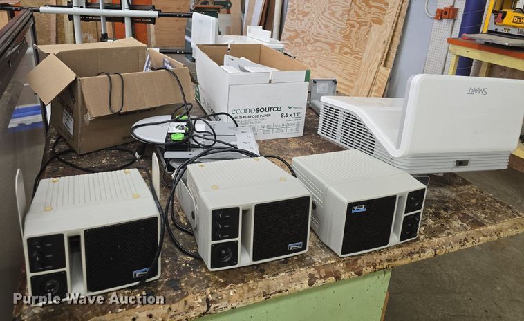 image for item EK2230 Smartboard Office equipment