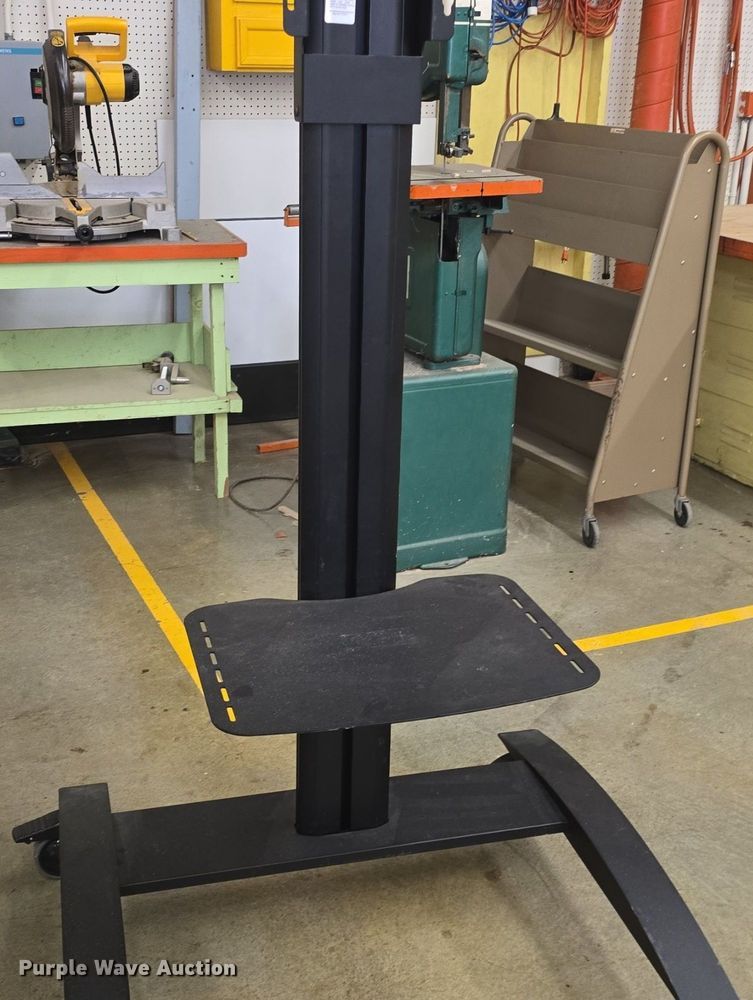 image for item EK2230 Smartboard Office equipment