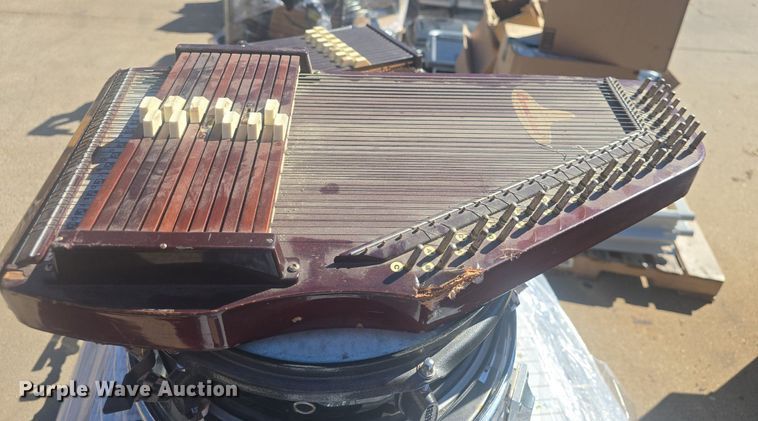 image for item EK2239 Musical equipment