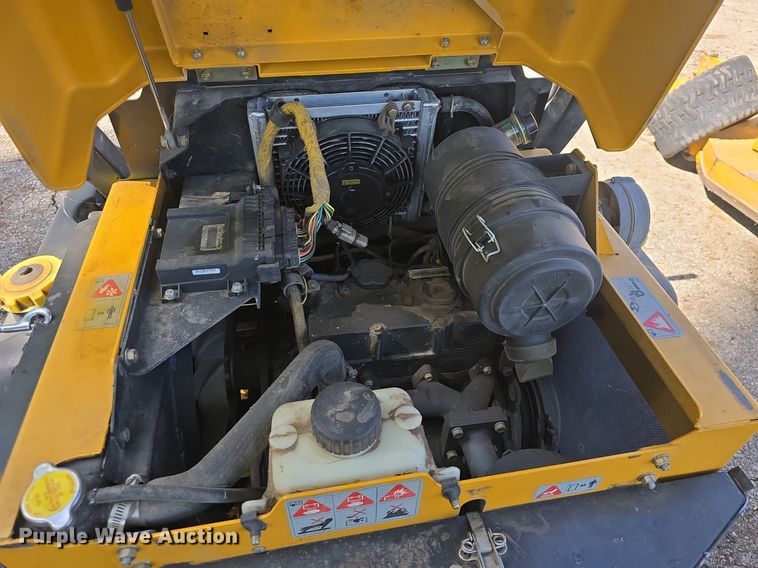 image for item EK2253 2015 Hustler Hustler Z ZTR lawn mower