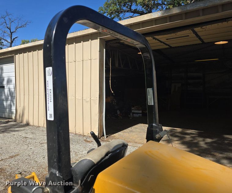 image for item EK2254 2016 Hustler  Hustler Z ZTR lawn mower