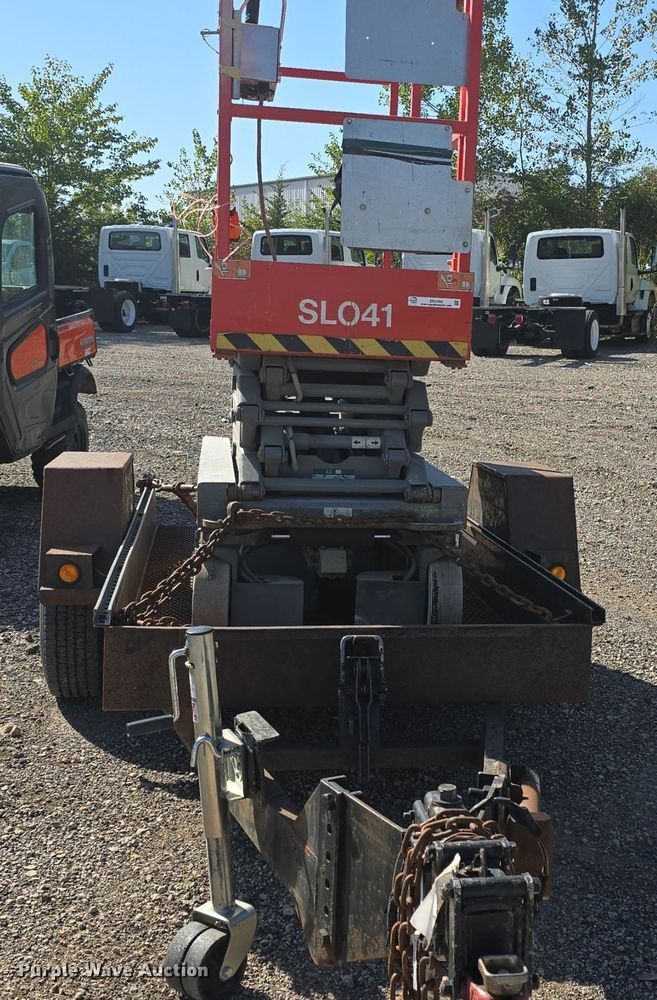 image for item EK2260 2000 Skyjack  SJ111 3219 scissor lift