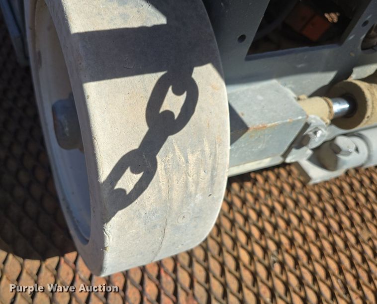 image for item EK2260 2000 Skyjack  SJ111 3219 scissor lift