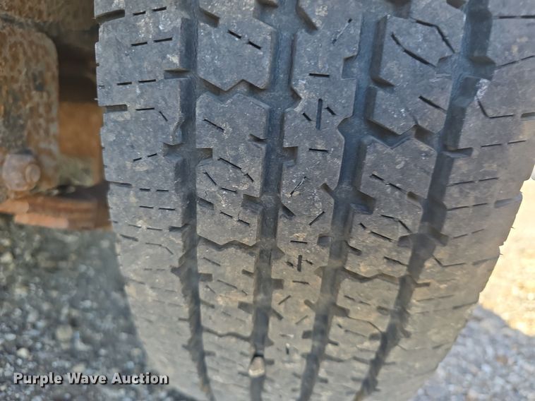 image for item EK2260 2000 Skyjack  SJ111 3219 scissor lift