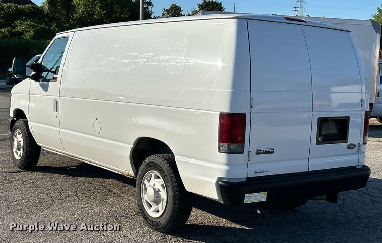 image for item EK3387 2008 Ford E150 van