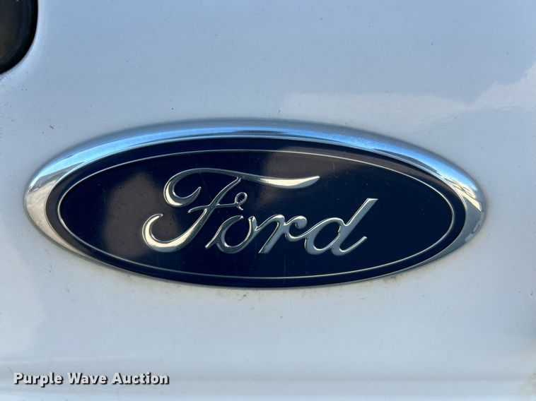 image for item EK3387 2008 Ford E150 van