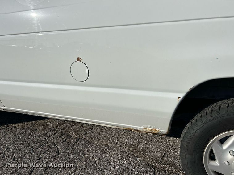 image for item EK3387 2008 Ford E150 van