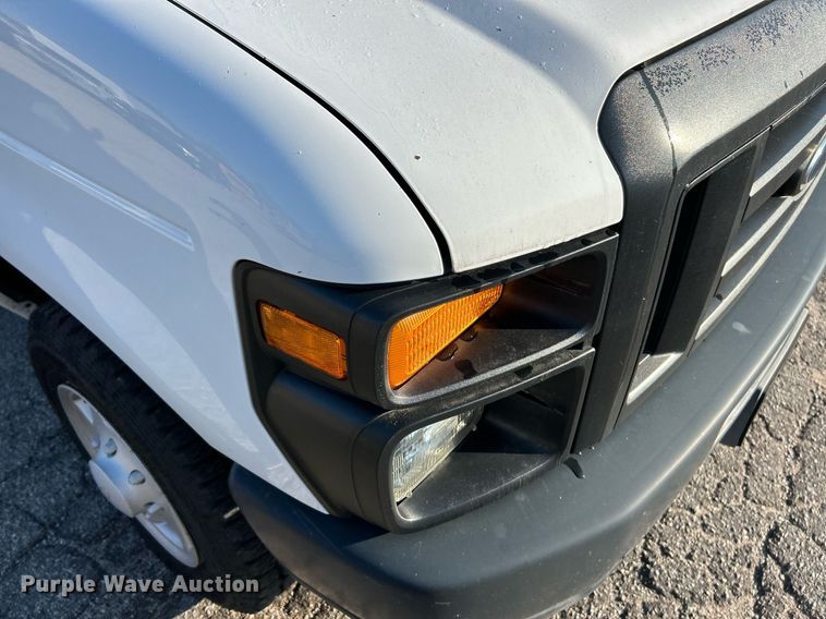 image for item EK3387 2008 Ford E150 van