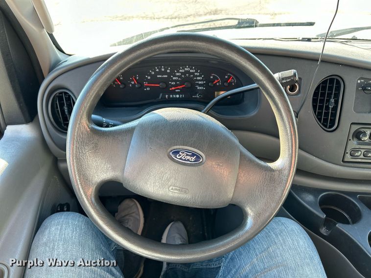 image for item EK3387 2008 Ford E150 van