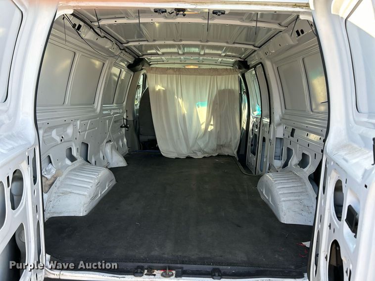 image for item EK3387 2008 Ford E150 van