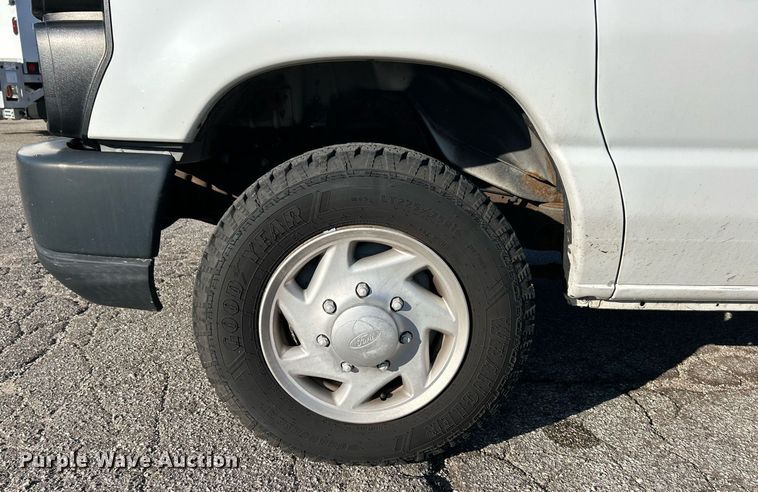 image for item EK3387 2008 Ford E150 van