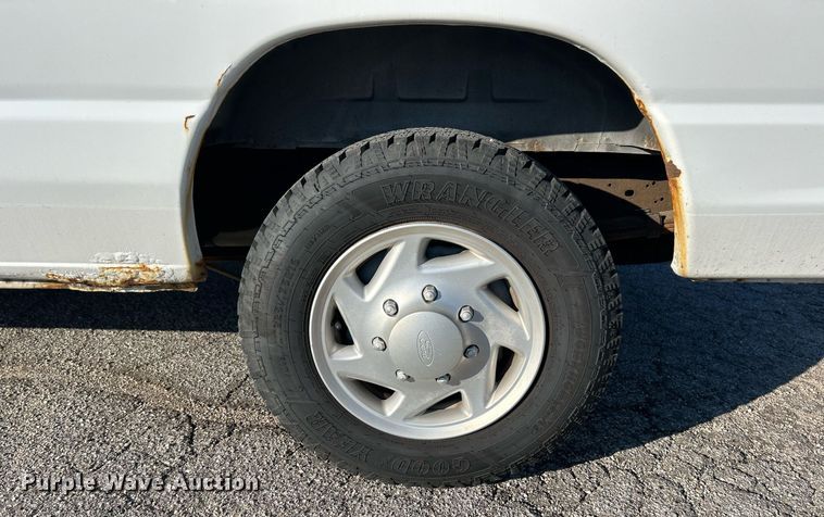 image for item EK3387 2008 Ford E150 van