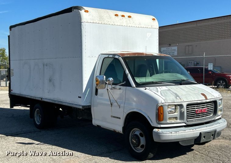 image for item EK3389 1997 GMC  3500 box truck