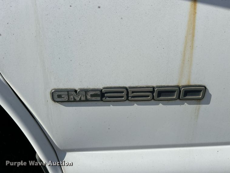 image for item EK3389 1997 GMC  3500 box truck